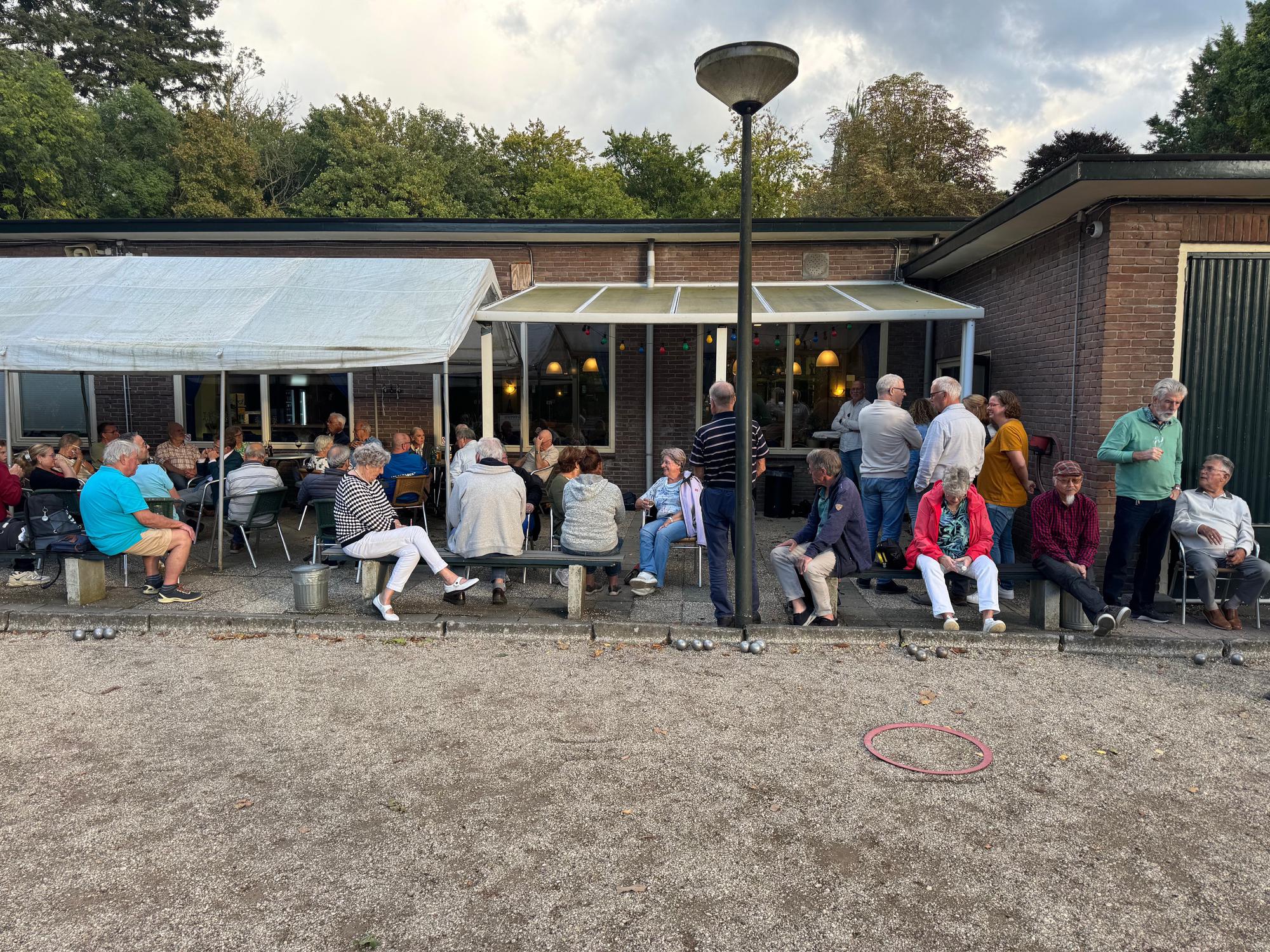 12-09-2025: VRIJWILLIGERSAVOND BIJ LES CAILLOUX